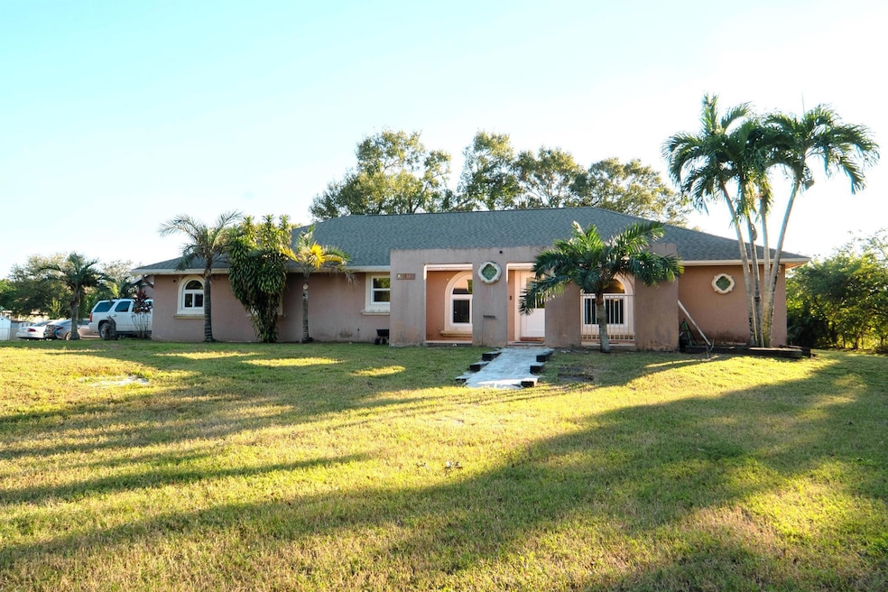 18726 50th St N, Loxahatchee, FL 33470 - photo 1