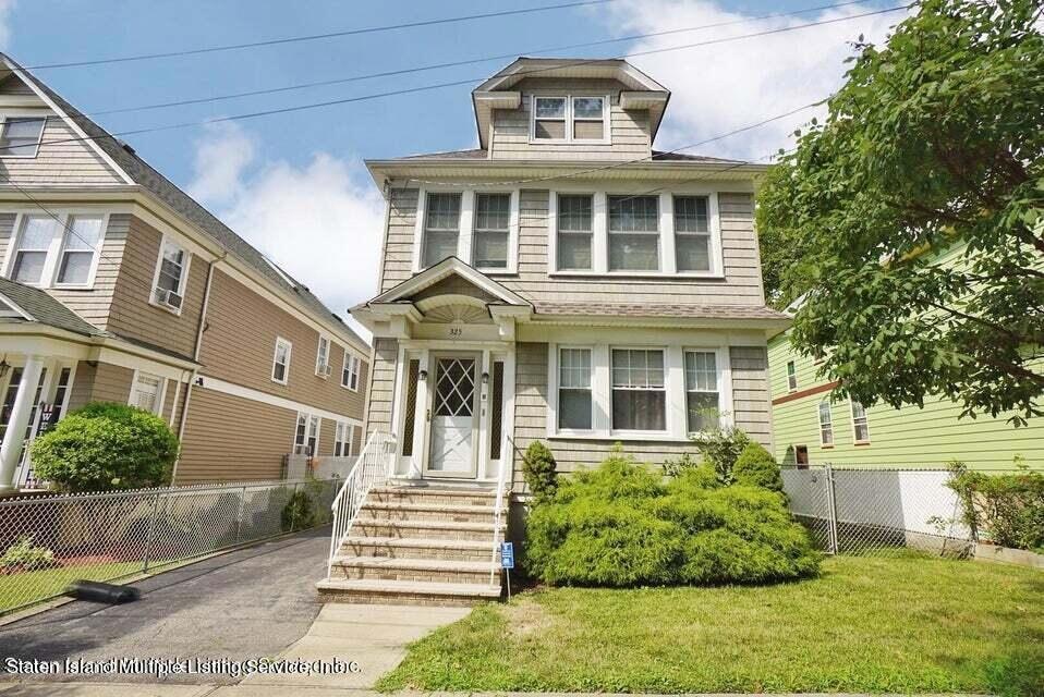 325 Maine Ave, Staten Island, NY 10314 - photo 1
