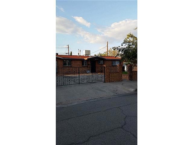 203 Kelvin Ave, El Paso, TX 79915 - photo 1