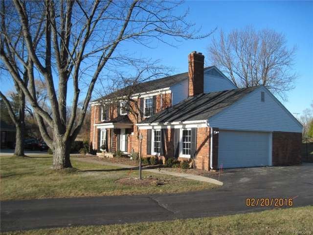 4171 Peg Leg Ct, Bloomfield Hills, MI 48302 - photo 1