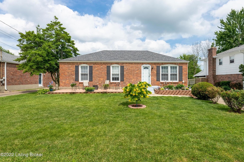 9404 Fairground Rd, Louisville, KY 40291 - photo 1