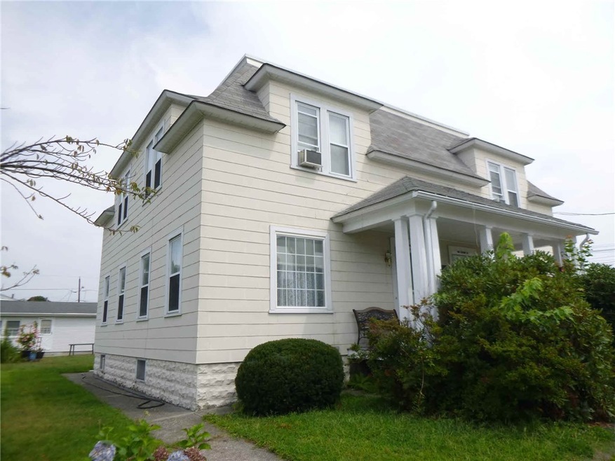 170 Chaplin St, Pawtucket, RI 02861 - photo 1