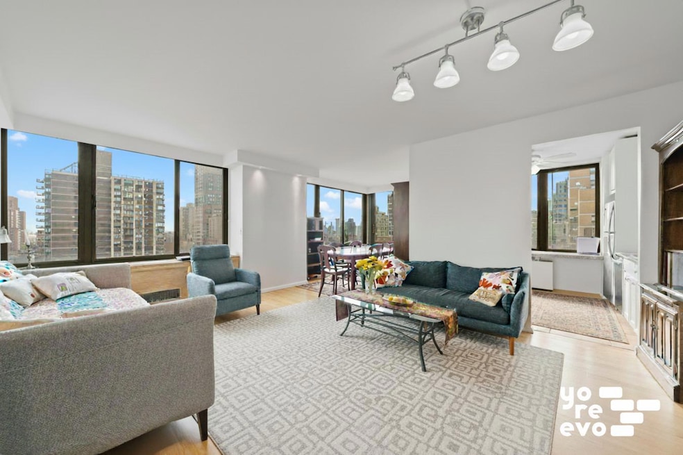 America Apartments unit 2405, New York, NY 10028 - photo 1