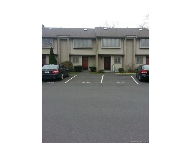 827 Oronoke Rd unit 9-4, Waterbury, CT 06708 - photo 1