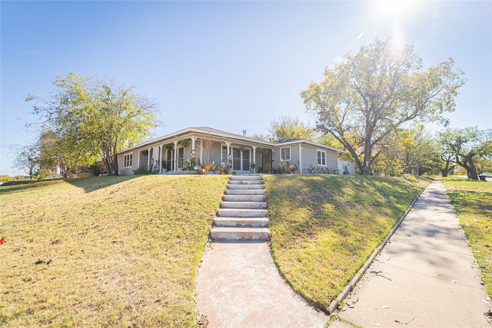 501 Palm St, Abilene, TX 79602 - photo 1