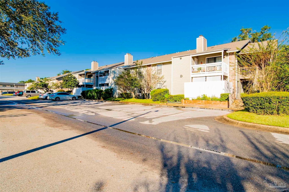 7171 N 9th Ave unit D6, Pensacola, FL 32504 - photo 1