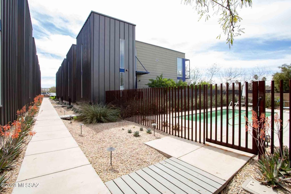 Community pool