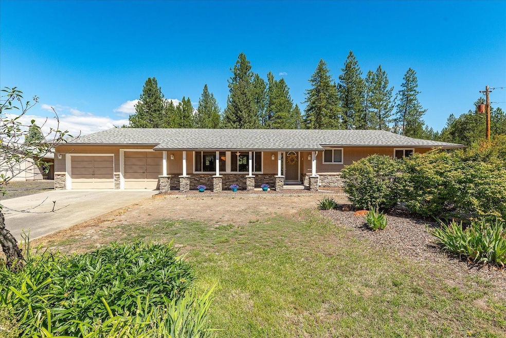 7621 E Hamilton Rd, Chattaroy, WA 99003 - photo 1