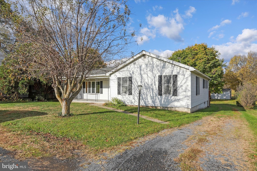 80 Honeysuckle Ave, Woodstock, VA 22664 - photo 1