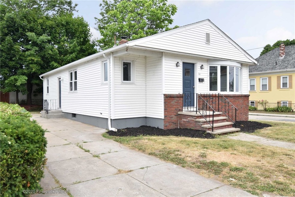 52 Wainwright St, Providence, RI 02908 - photo 1