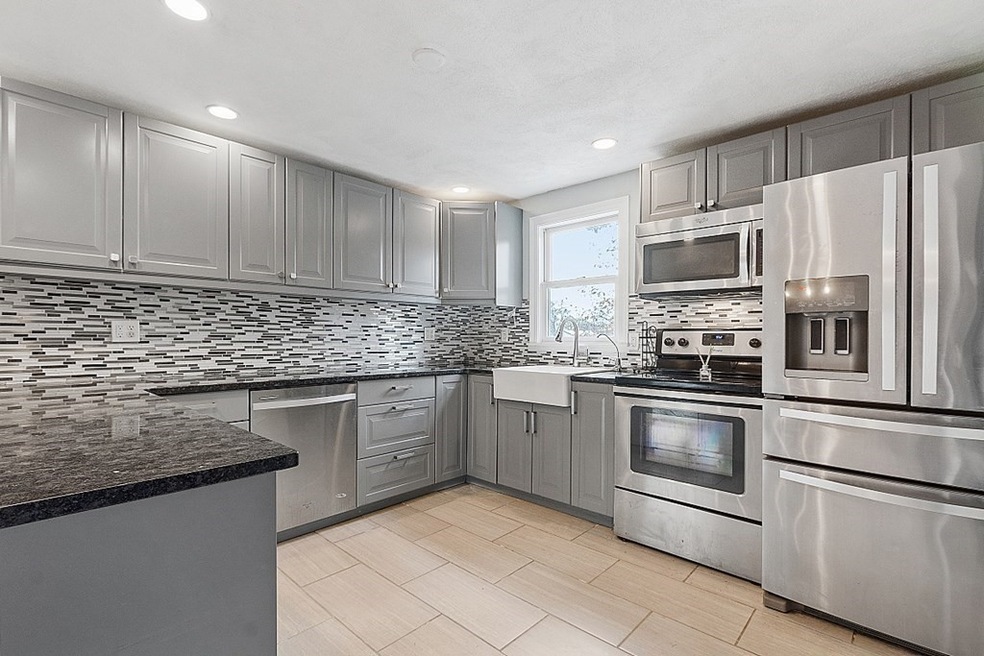 32 Colony Rd, Westminster, MA 01473 - photo 1