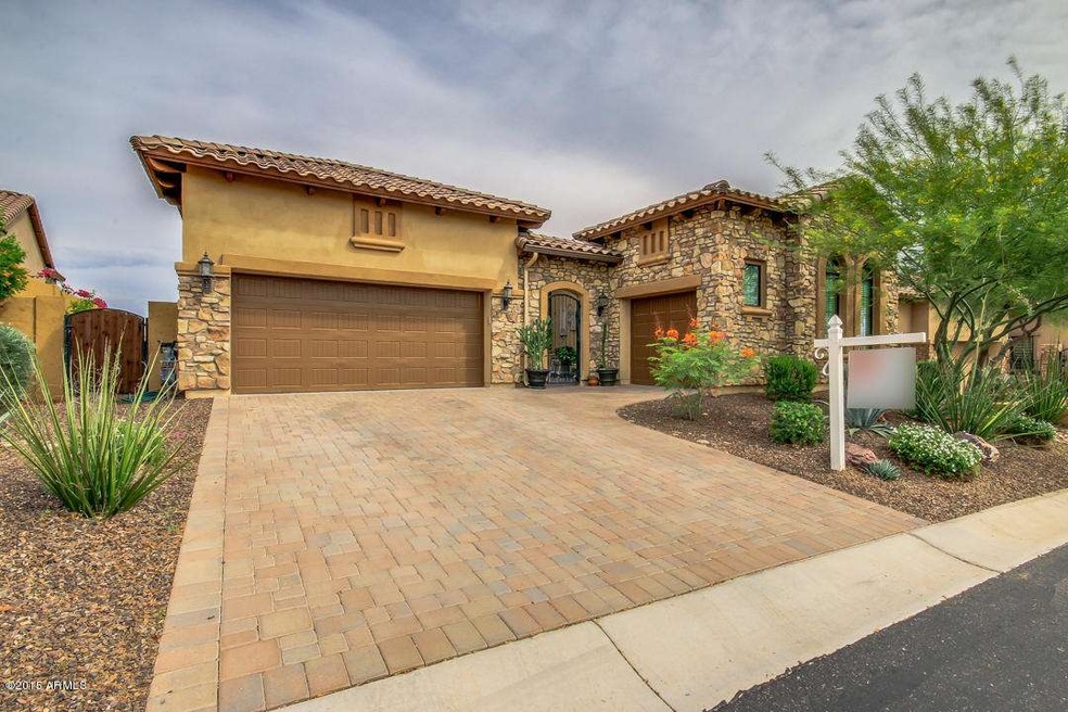 Beautiful paver driveway