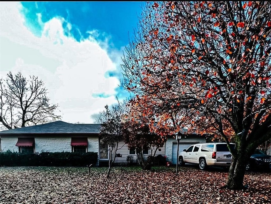 1309 N Grand Blvd, Duncan, OK 73533 - photo 1