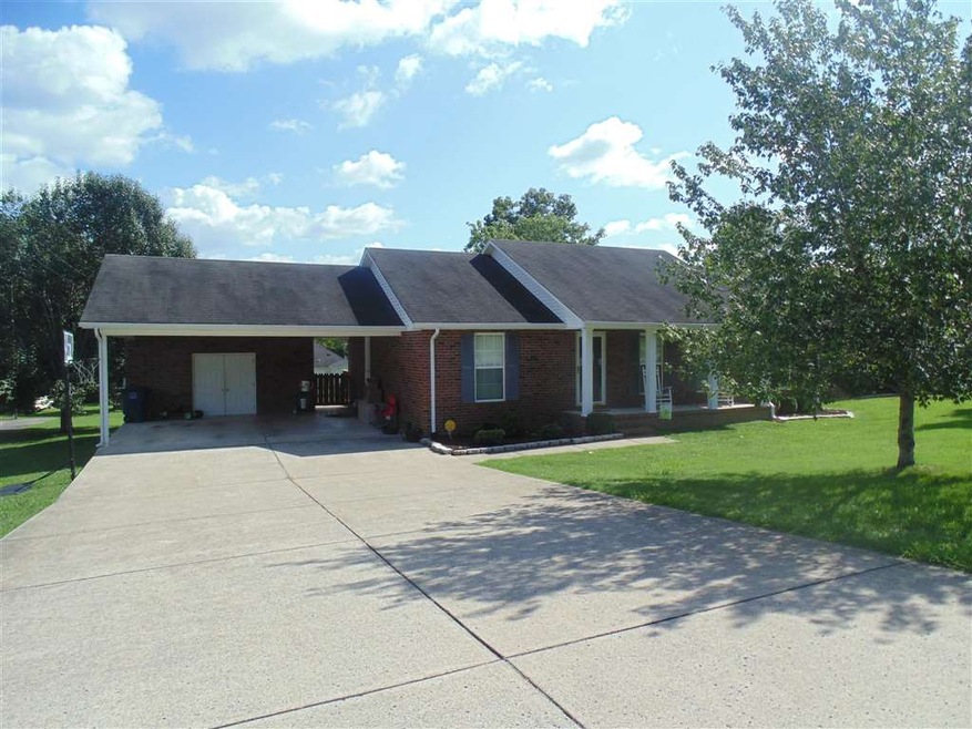103 Drake Dr, Shelbyville, TN 37160 - photo 1