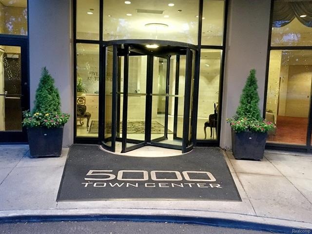 Welcome to luxury living in this highrise building
