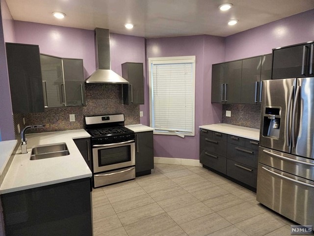 35 Ridge Rd, Lyndhurst, NJ 07071 - photo 1