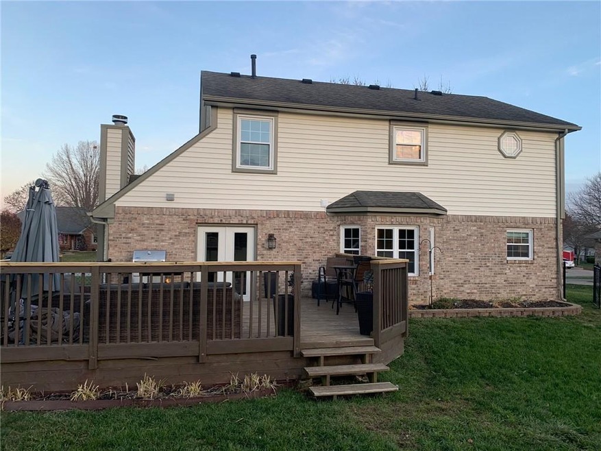 430 Park Forest Dr E, Whiteland, IN 46184 - photo 1