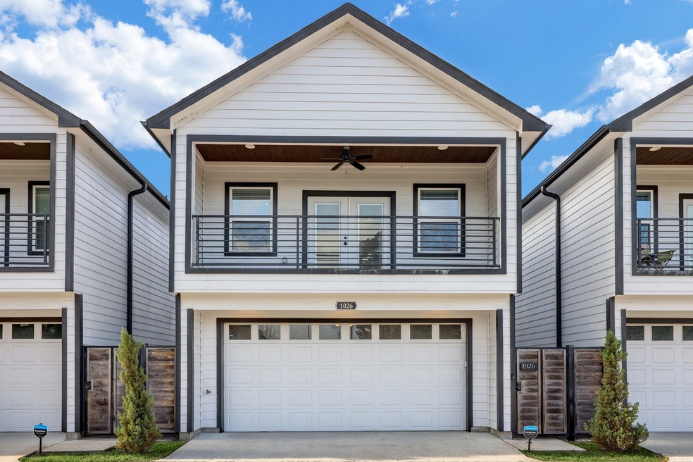 1026 Melneeka Ln, Houston, TX 77091 - photo 1