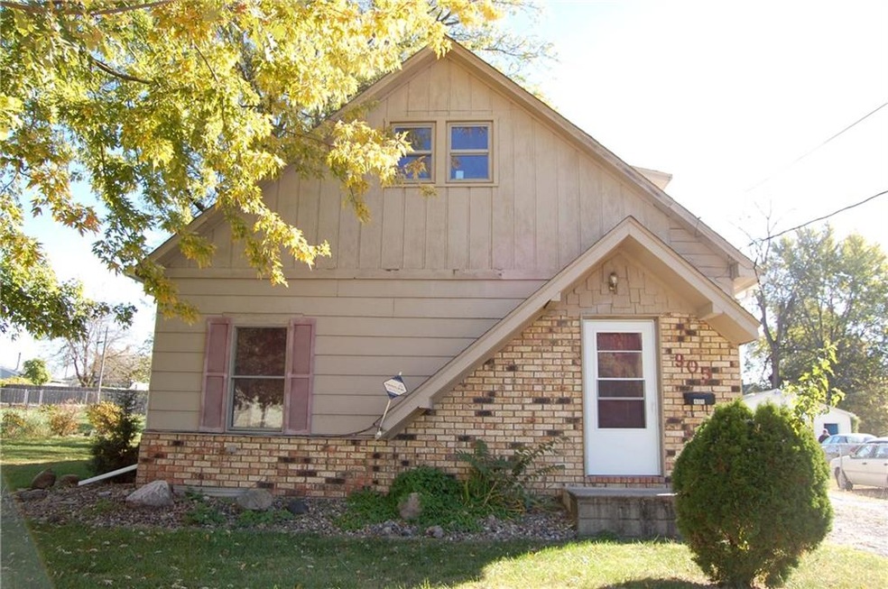 905 E 25th St, Des Moines, IA 50317 - photo 1