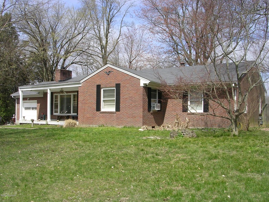 7801 E Manslick Rd, Louisville, KY 40228 - photo 1