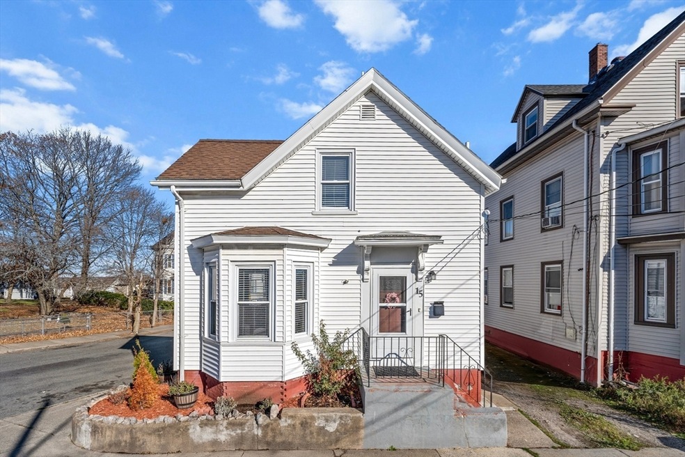 15 Ridgeway St, Lynn, MA 01902 - photo 1