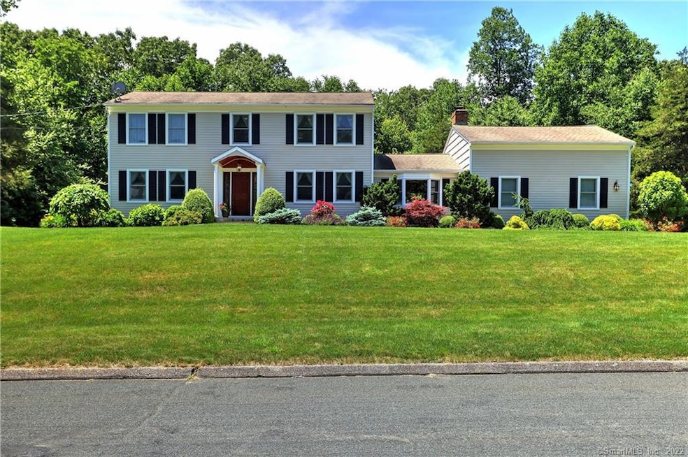 11 North Princeton Drive, Shelton