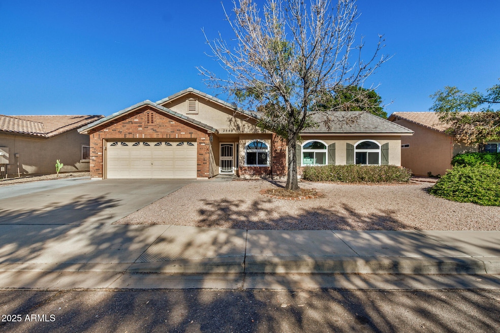 2844 E Oakland Ct, Gilbert, AZ 85295 - photo 1
