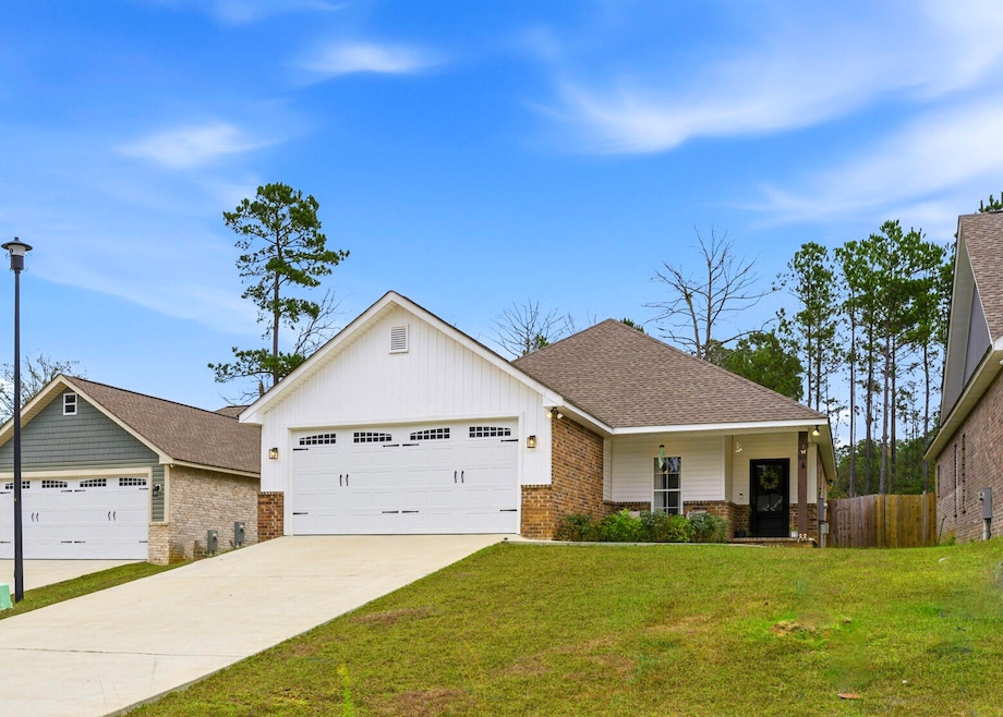 64 N Barnes Field Dr, Hattiesburg, MS 39402 - photo 1