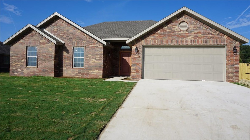 1002 Red Oak St, Elkins, AR 72727 - photo 1