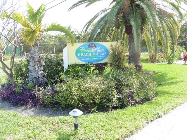 Coco Plum Beach Villas