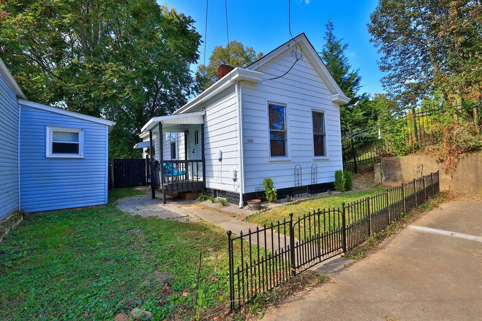 001-Exterior-Main