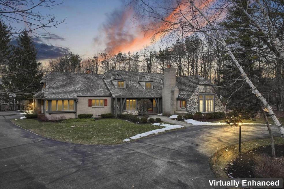 001DTE - 16560 Woods Edge Ct, Brookfield