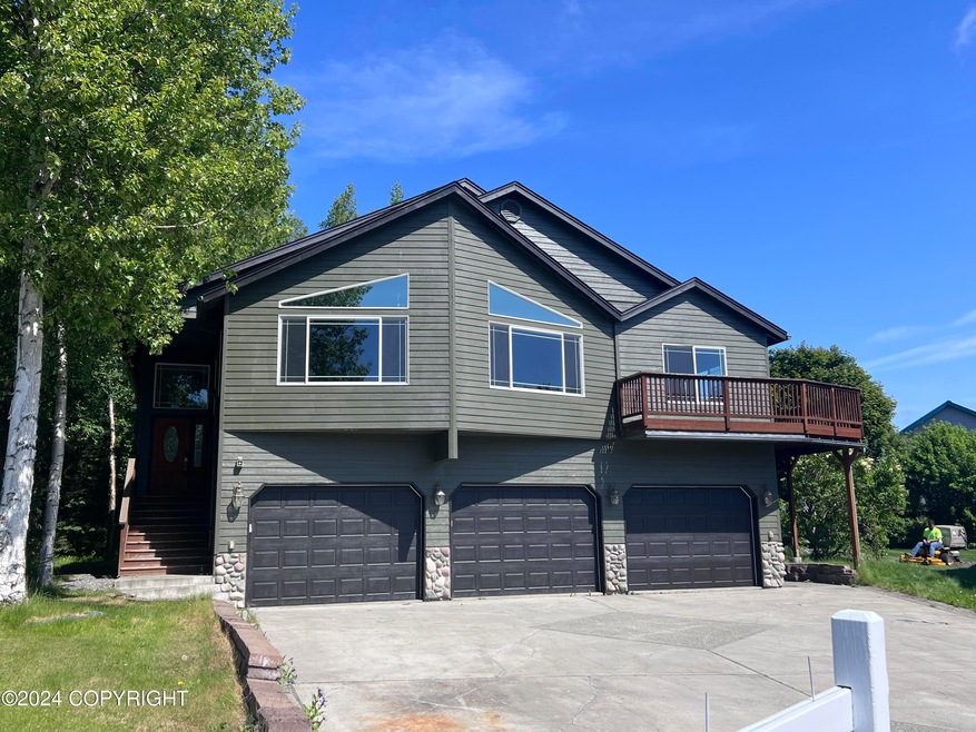 8107 Frank St, Anchorage, AK 99518 - photo 1