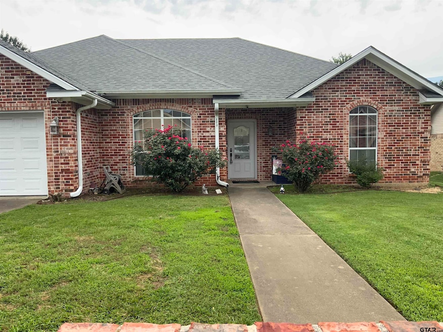 Pending $349,900