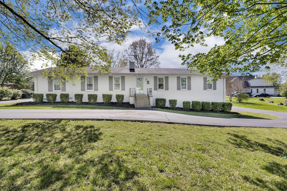 410 Shawnee Dr, Columbia, TN 38401 - photo 1