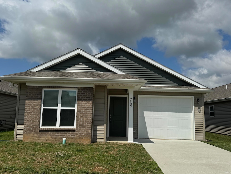 765 S Magnolia Ave, Princeton, IN 47670 - photo 1