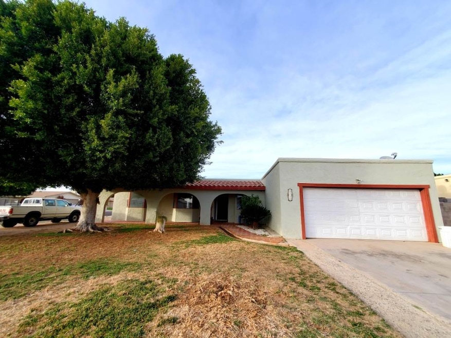 4210 W 14th St, Yuma, AZ 85364 - photo 1