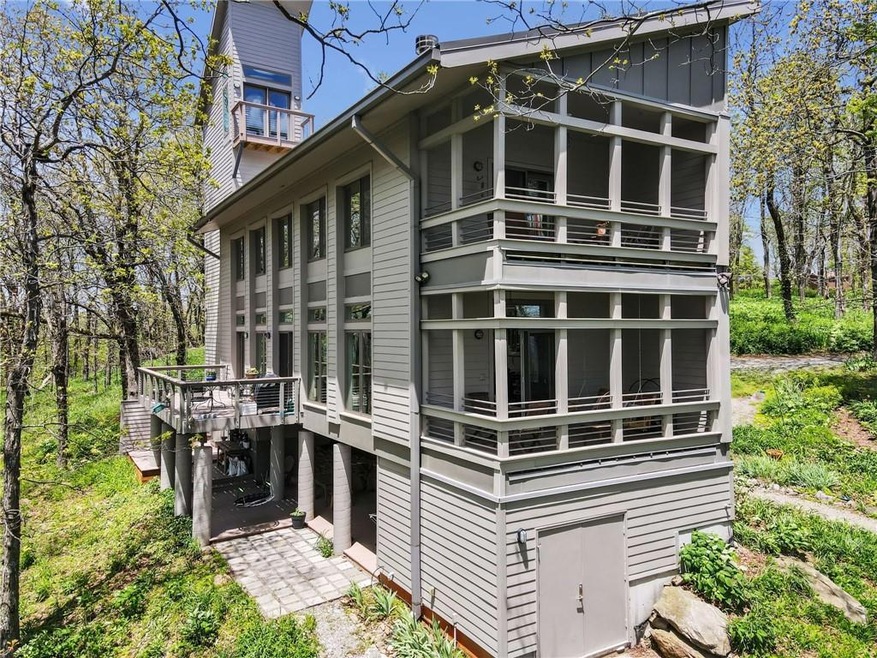 View of side of home
