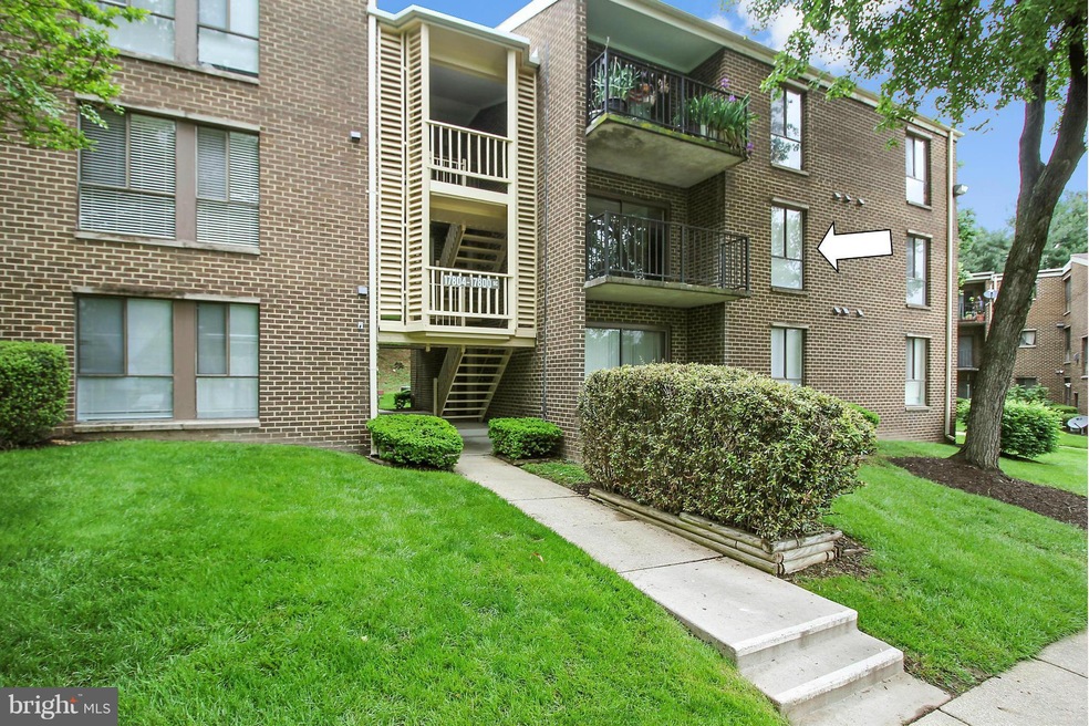 17804 Buehler Rd, Olney, MD 20832 - photo 1