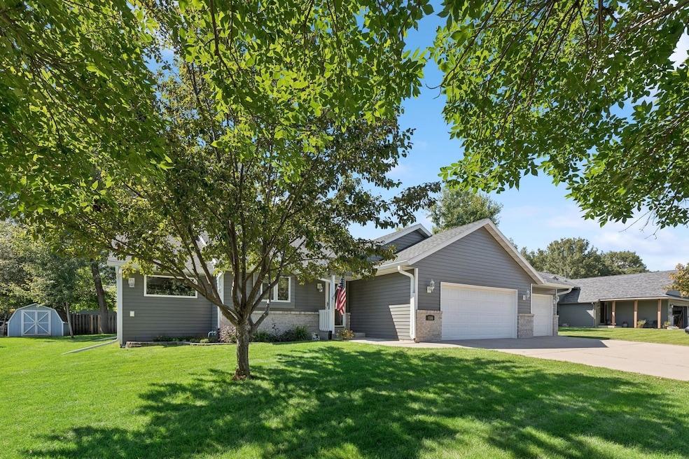 1183 10th Ave N, Sauk Rapids, MN 56379 - photo 1