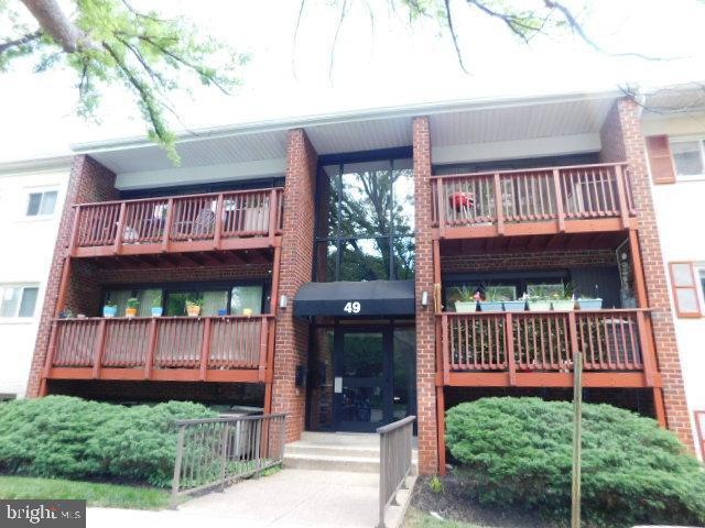 49 Skyhill Rd unit 104, Alexandria, VA 22314 - photo 1