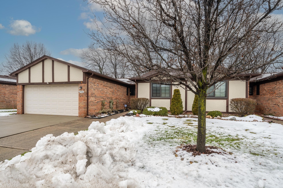 3 25569-joanne-smith-dr-warren-mi-united