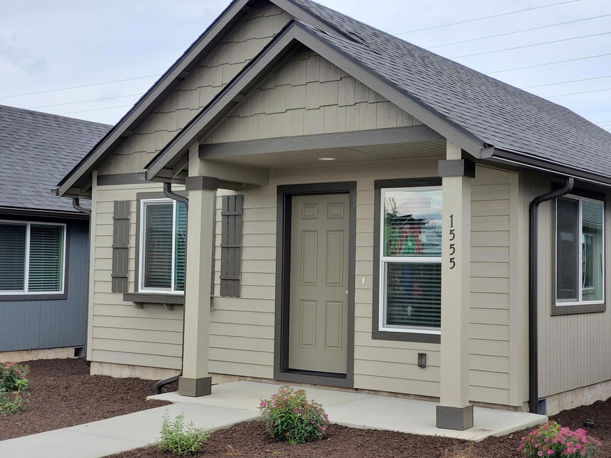 965 NW Upas Ave, Redmond, OR 97756 - photo 1