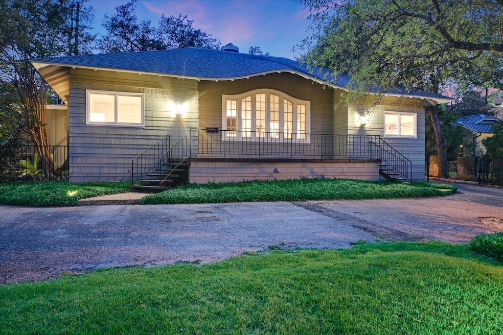 1402 Windsor Rd, Austin, TX 78703 - photo 1