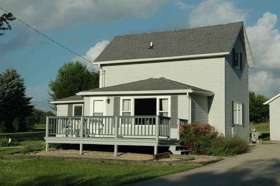 1942 Wendt Rd, Fitchburg, WI 53575 - photo 1