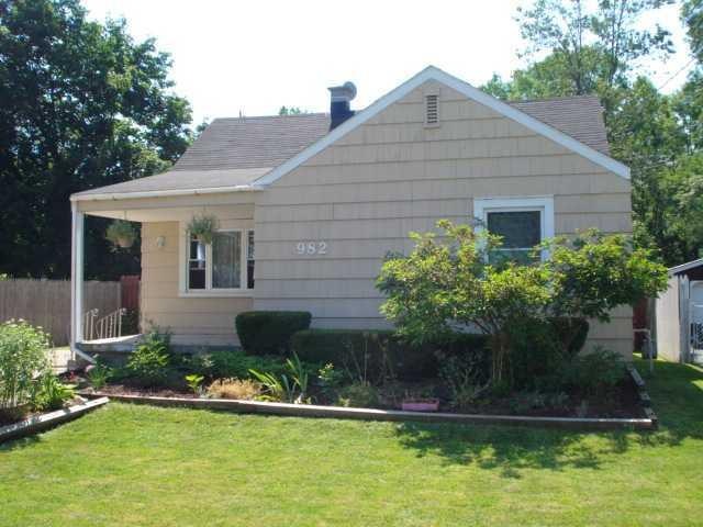 982 Nash Rd, North Tonawanda, NY 14120 - photo 1