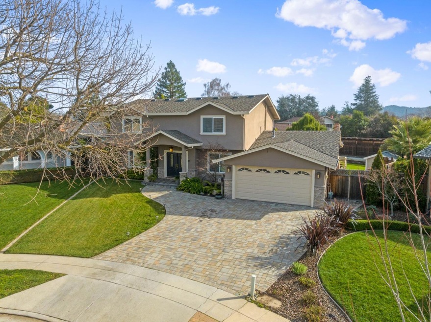 Sold $3,025,000 • Co-Listing Agent