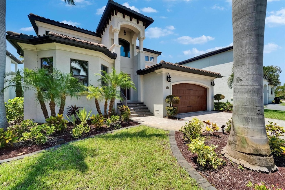 Welcome to 6116 Lagomar Ln!