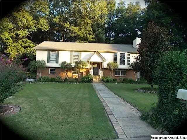 Welcome home to Allison Circle !