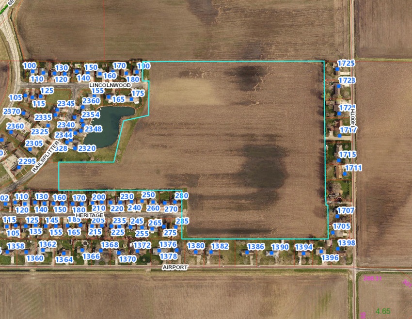 200 Lincolnwood Dr, East Lincoln Township, IL 62656 - photo 1